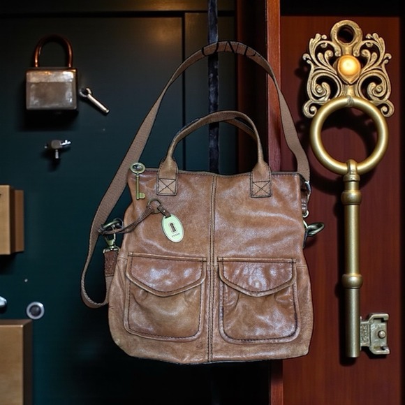 Fossil Long Live Vintage Brown Embossed  Key& Lock Leather Messenger Crossbody - Picture 1 of 6